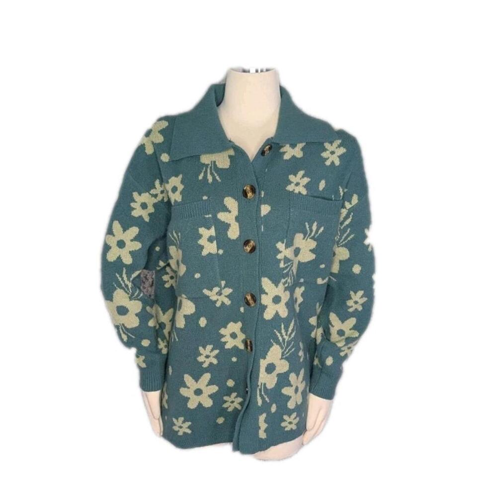 Bae Vely Oversized‎ Daisy Butter Soft Blue Button Up Cardigan Size Small